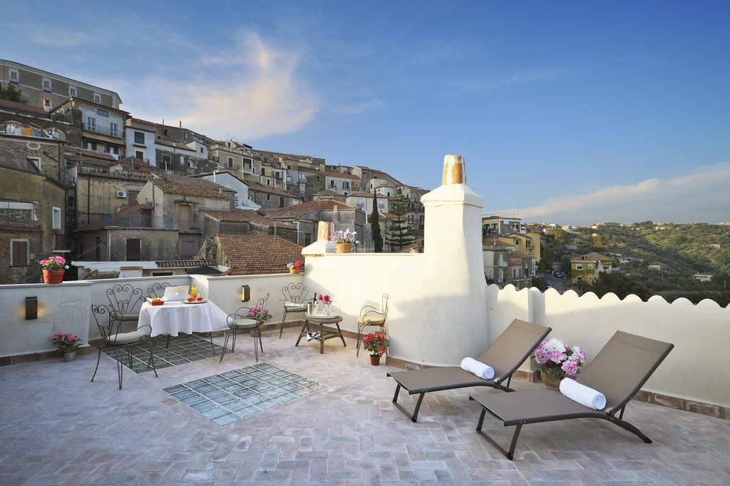 Residenza Matarazzo E Le Sue Soffitte Apartamento Castellabate Exterior foto