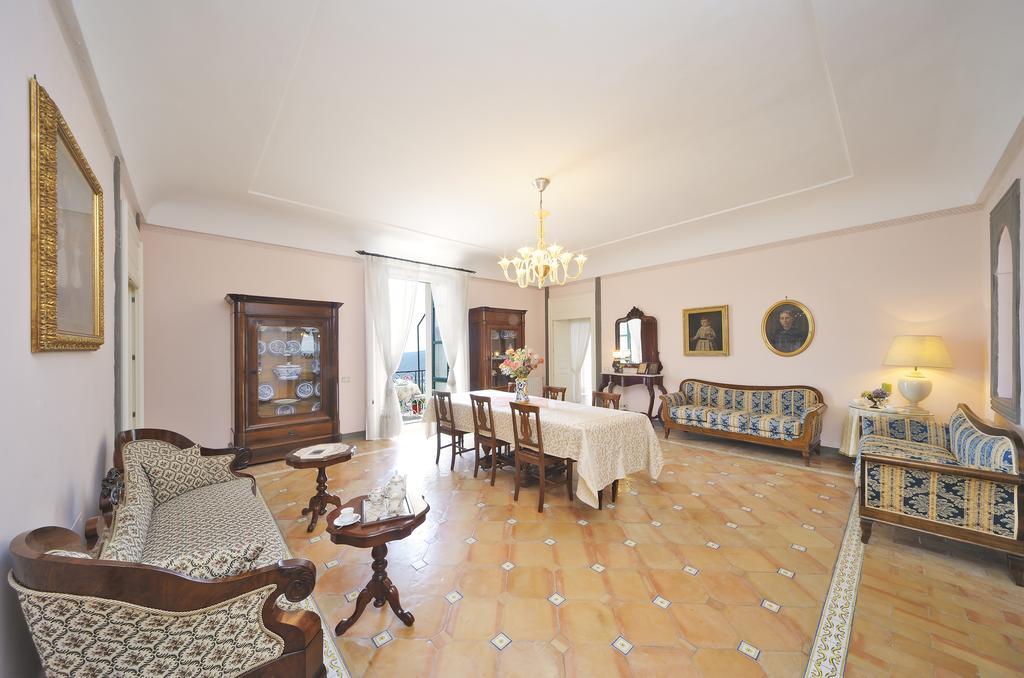 Residenza Matarazzo E Le Sue Soffitte Apartamento Castellabate Quarto foto