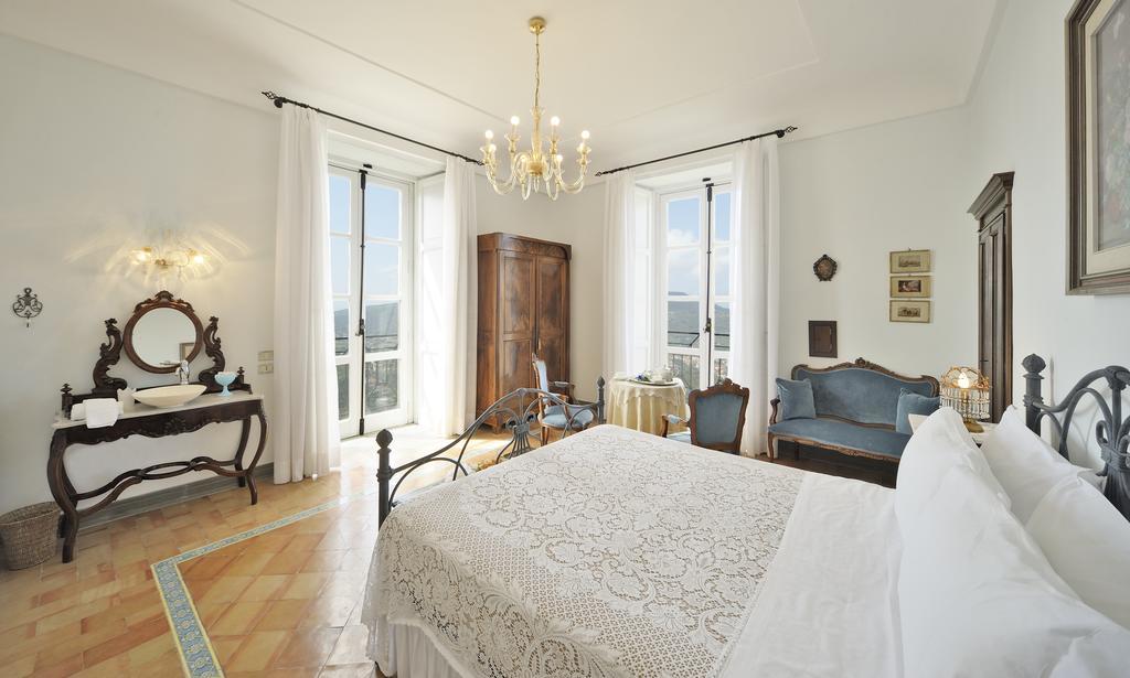 Residenza Matarazzo E Le Sue Soffitte Apartamento Castellabate Quarto foto