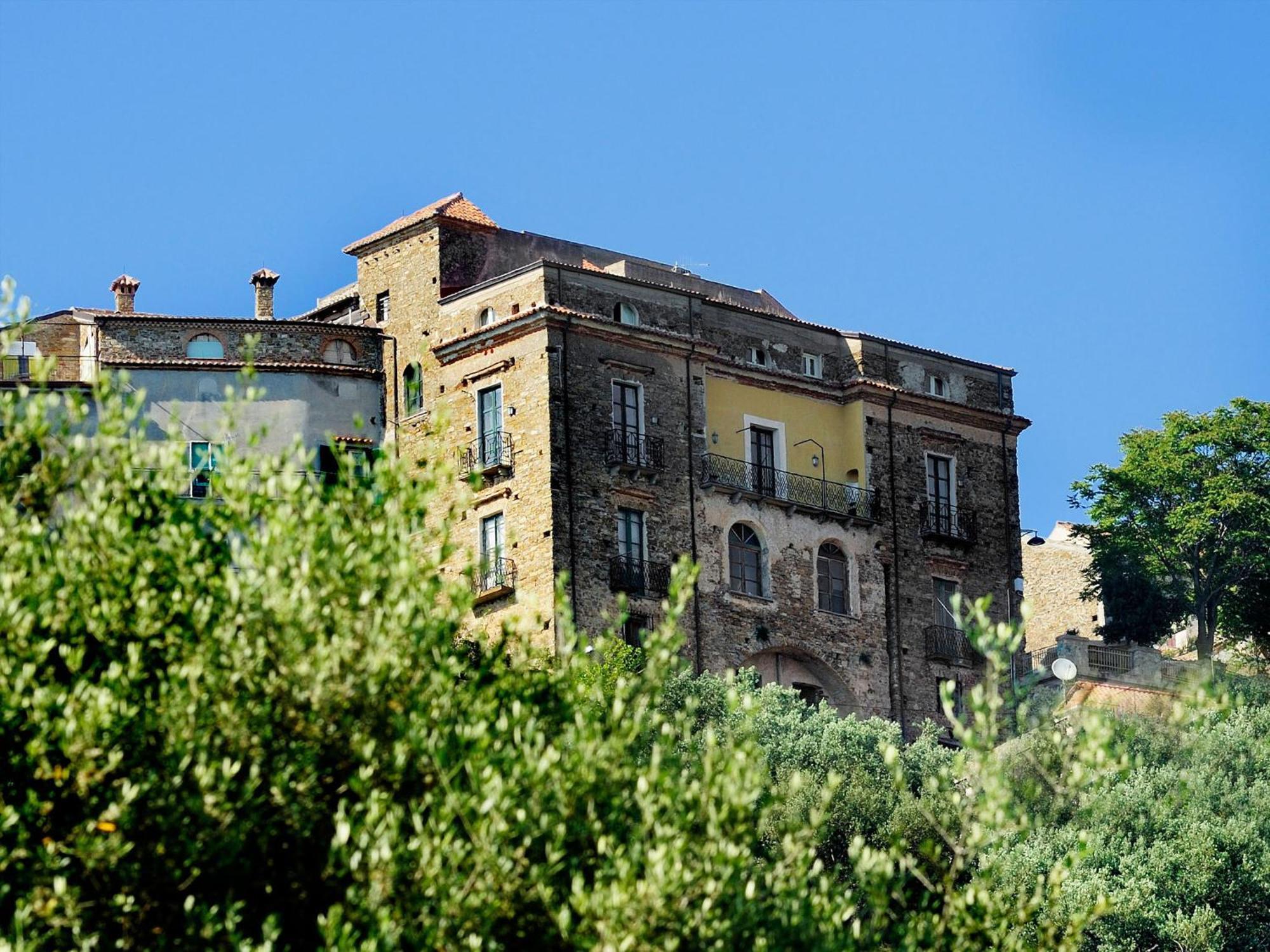 Residenza Matarazzo E Le Sue Soffitte Apartamento Castellabate Exterior foto